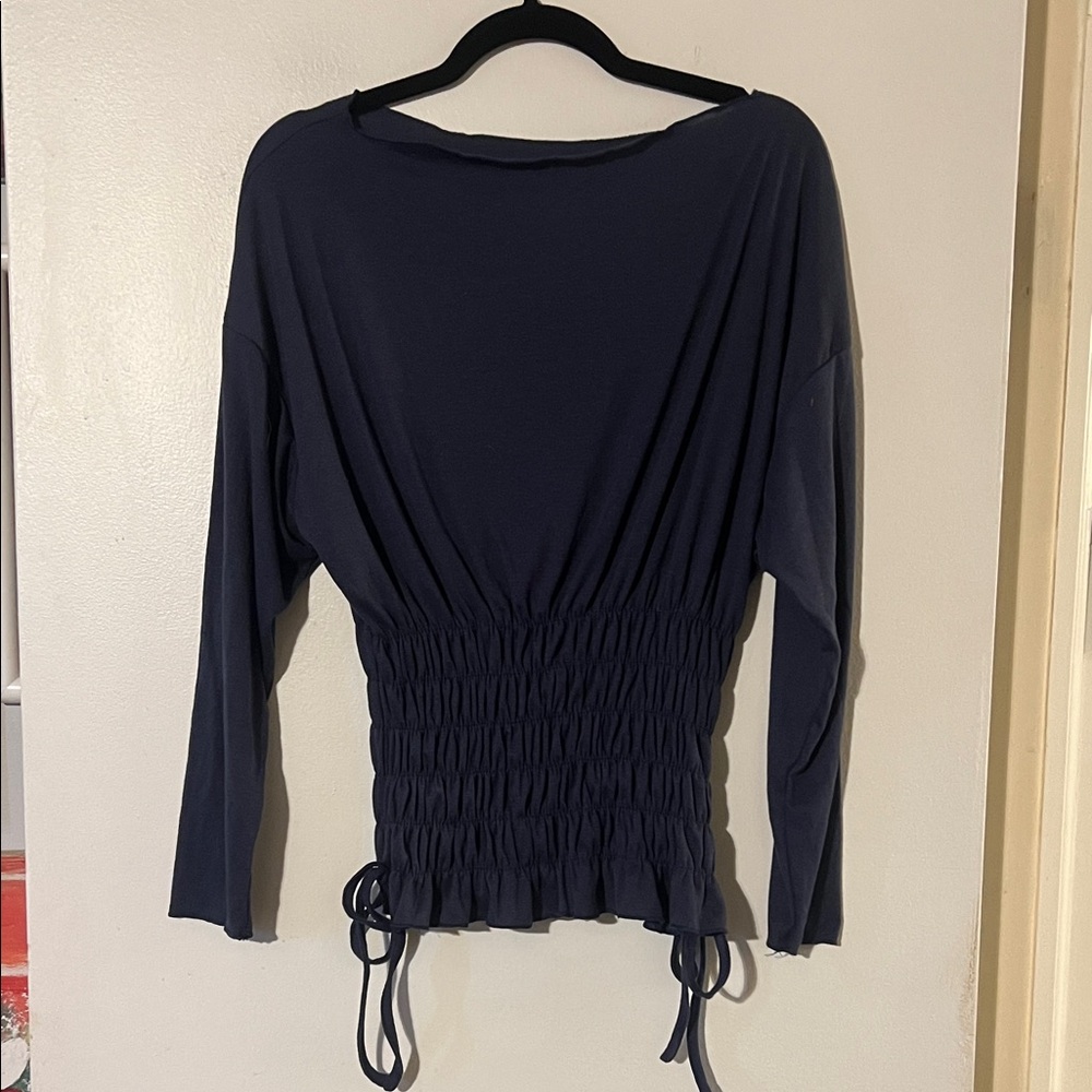 Musera blue/gray dolman sleeve top with ruched detail and side bow